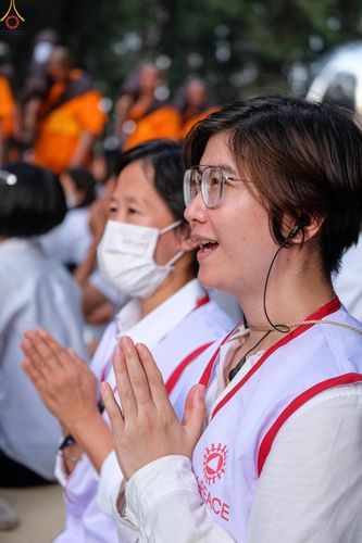 ภาพ No.296295:ภาพเบื้องหลังอาสาสมัครรวมใจ ชุดที่ 2 ในโครงการธรรมยาตรา กตัญญูบูชา มหาปูชนียาจารย์ พระมงคลเทพมุนี(สด จนฺทสโร) พระผู้ปราบมาร อนุสรณ์สถาน 7 แห่ง ปีที่ 14