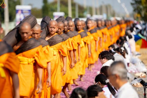 ภาพ No.299477:วันที่ 18 มกราคม พ.ศ. 2569 พิธีต้อนรับพระธรรมยาตรา ณ อนุสรณ์สถานลำดับที่ 5 สถานที่เผยแผ่วิชชาธรรมกายครั้งแรก อนุสรณ์สถานบางปลา วัดบางปลา อำเภอบางเลน จังหวัดนครปฐม ในโครงการธรรมยาตรา กตัญญูบูชา มหาปูชนียาจารย์ พระมงคลเทพมุนี(สด จนฺทสโร) พระผู้ปราบมาร อนุส