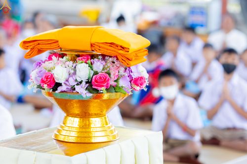 ภาพ No.293327:วันที่ 12 มกราคม พ.ศ. 2569 พิธีทอดผ้าป่าทำนุบำรุงศาสนสถาน ณ วัดพรสวรรค์ อ.สองพี่น้อง จ.สุพรรณบุรี ในโครงการธรรมยาตรา กตัญญูบูชา มหาปูชนียาจารย์ พระมงคลเทพมุนี(สด จนฺทสโร) พระผู้ปราบมาร อนุสรณ์สถาน 7 แห่ง ปีที่ 14