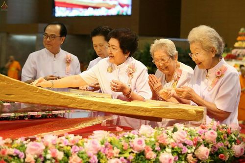 ภาพ No.19212:ประมวลภาพวันอาทิตย์ต้นเดือนที่ 1 พฤศจิกายน พ.ศ. 2558