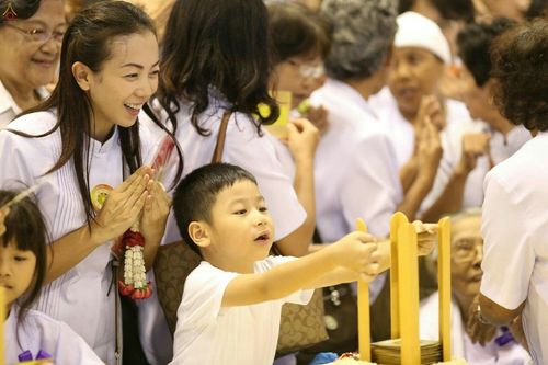 ภาพ No.19220:ประมวลภาพวันอาทิตย์ต้นเดือนที่ 1 พฤศจิกายน พ.ศ. 2558