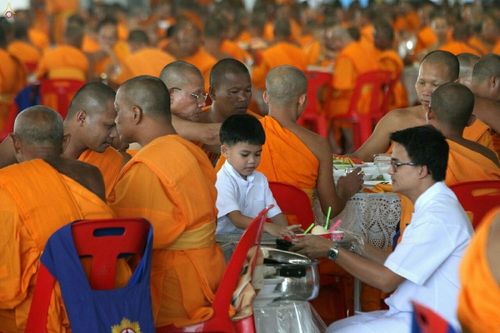 ภาพ No.19222:ประมวลภาพวันอาทิตย์ต้นเดือนที่ 1 พฤศจิกายน พ.ศ. 2558