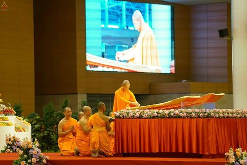 ภาพ No.19256:ประมวลภาพวันอาทิตย์ต้นเดือนที่ 1 พฤศจิกายน พ.ศ. 2558