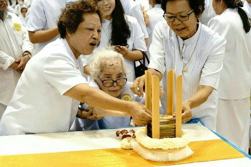 ภาพ No.19267:ประมวลภาพวันอาทิตย์ต้นเดือนที่ 1 พฤศจิกายน พ.ศ. 2558