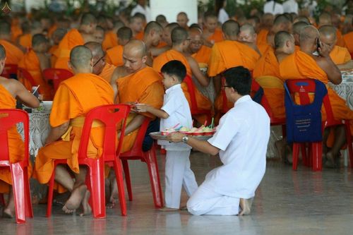 ภาพ No.19270:ประมวลภาพวันอาทิตย์ต้นเดือนที่ 1 พฤศจิกายน พ.ศ. 2558