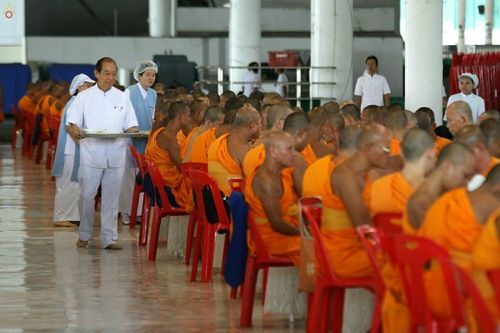 ภาพ No.19280:ประมวลภาพวันอาทิตย์ต้นเดือนที่ 1 พฤศจิกายน พ.ศ. 2558