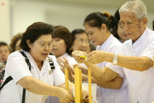 ภาพ No.19283:ประมวลภาพวันอาทิตย์ต้นเดือนที่ 1 พฤศจิกายน พ.ศ. 2558