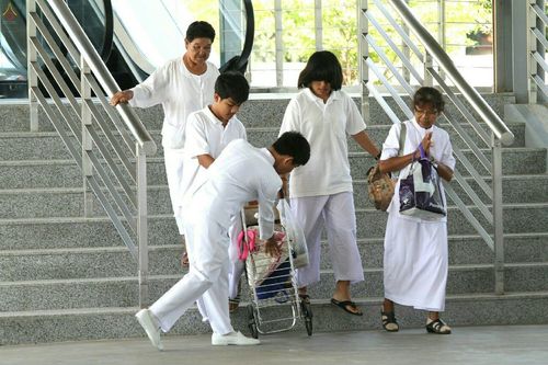 ภาพ No.19304:ประมวลภาพวันอาทิตย์ต้นเดือนที่ 1 พฤศจิกายน พ.ศ. 2558