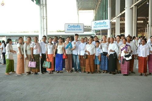 ภาพ No.19319:ประมวลภาพพิธีทอดกฐิน ณ วัดพระธรรมกาย ประจำปี พ.ศ. 2558