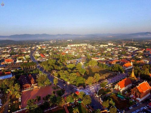 ภาพ No.19425:ประมวลภาพตักบาตรพระ 1,199 รูป ณ ข่วงเมืองน่าน