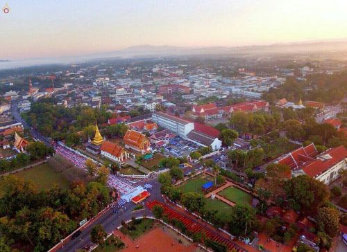 ภาพ No.19431:ประมวลภาพตักบาตรพระ 1,199 รูป ณ ข่วงเมืองน่าน