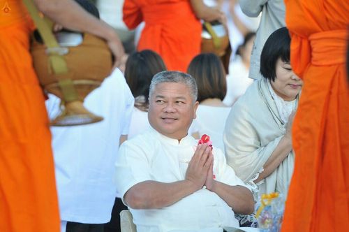 ภาพ No.19438:ประมวลภาพตักบาตรพระ 1,199 รูป ณ ข่วงเมืองน่าน