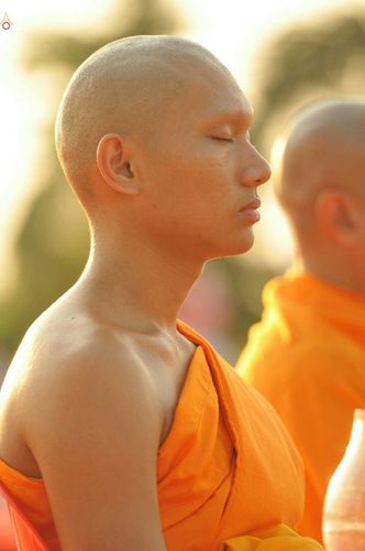 ภาพ No.19696:ประมวลภาพพิธีสถาปนามหาวิหารพระมงคลเทพมุนี (สด จนฺทสโร) ณ คลองบางนางแท่น