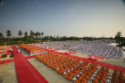 ภาพ No.19708:ประมวลภาพพิธีสถาปนามหาวิหารพระมงคลเทพมุนี (สด จนฺทสโร) ณ คลองบางนางแท่น