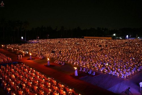 ภาพ No.19733:ประมวลภาพพิธีสถาปนามหาวิหารพระมงคลเทพมุนี (สด จนฺทสโร) ณ คลองบางนางแท่น