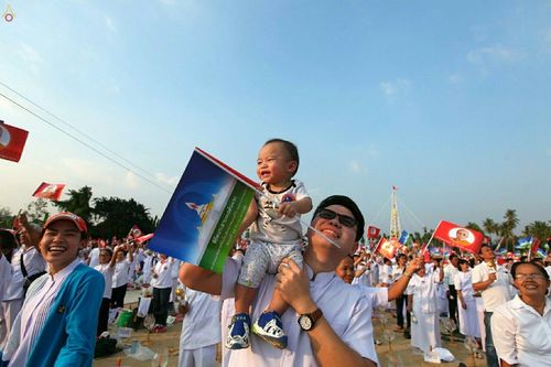 ภาพ No.19747:ประมวลภาพพิธีสถาปนามหาวิหารพระมงคลเทพมุนี (สด จนฺทสโร) ณ คลองบางนางแท่น