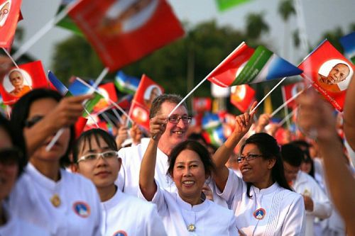 ภาพ No.19752:ประมวลภาพพิธีสถาปนามหาวิหารพระมงคลเทพมุนี (สด จนฺทสโร) ณ คลองบางนางแท่น