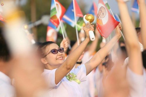 ภาพ No.19762:ประมวลภาพพิธีสถาปนามหาวิหารพระมงคลเทพมุนี (สด จนฺทสโร) ณ คลองบางนางแท่น