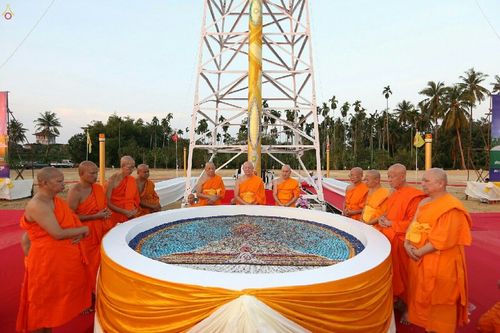 ภาพ No.19770:ประมวลภาพพิธีสถาปนามหาวิหารพระมงคลเทพมุนี (สด จนฺทสโร) ณ คลองบางนางแท่น