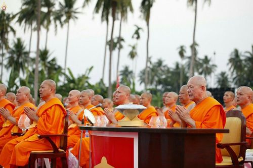 ภาพ No.19772:ประมวลภาพพิธีสถาปนามหาวิหารพระมงคลเทพมุนี (สด จนฺทสโร) ณ คลองบางนางแท่น