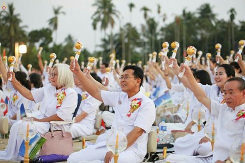 ภาพ No.19773:ประมวลภาพพิธีสถาปนามหาวิหารพระมงคลเทพมุนี (สด จนฺทสโร) ณ คลองบางนางแท่น