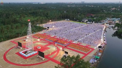 ภาพ No.19792:ประมวลภาพพิธีสถาปนามหาวิหารพระมงคลเทพมุนี (สด จนฺทสโร) ณ คลองบางนางแท่น