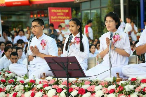 ภาพ No.19554:ประมวลภาพตักบาตรพระนานาชาติ 10,000 รูป จ.เชียงใหม่ วันอาทิตย์ 27 ธันวาคม พ.ศ. 2558