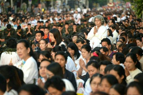 ภาพ No.19561:ประมวลภาพตักบาตรพระนานาชาติ 10,000 รูป จ.เชียงใหม่ วันอาทิตย์ 27 ธันวาคม พ.ศ. 2558