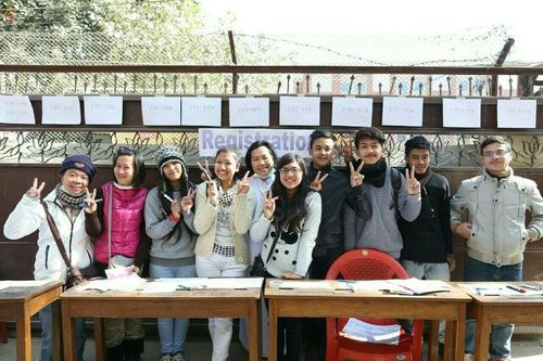 ภาพ No.19838:พิธีตัดปอยผมและแห่นาคธรรมทายาทในโครงการบรรพชาสามเณรเนปาล 150 รูป