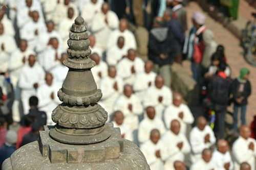 ภาพ No.19852:พิธีตัดปอยผมและแห่นาคธรรมทายาทในโครงการบรรพชาสามเณรเนปาล 150 รูป