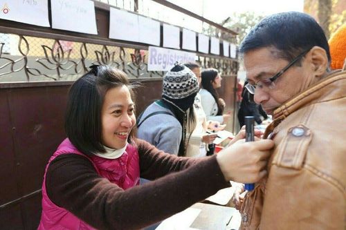 ภาพ No.19859:พิธีตัดปอยผมและแห่นาคธรรมทายาทในโครงการบรรพชาสามเณรเนปาล 150 รูป