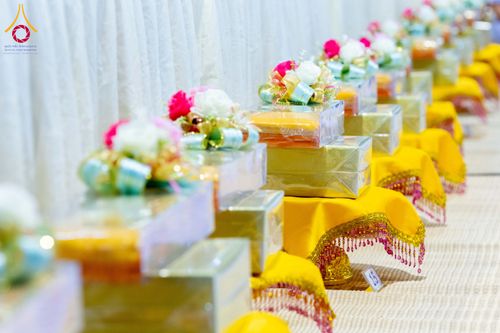 ภาพ No.288837:วันที่ 6 มกราคม พ.ศ. 2569 พิธีถวายภัตตาหารเป็นสังฆทาน แด่พระธรรมยาตรา ในโครงการธรรมยาตรา กตัญญูบูชา มหาปูชนียาจารย์ พระมงคลเทพมุนี(สด จนฺทสโร) พระผู้ปราบมาร อนุสรณ์สถาน 7 แห่ง ปีที่ 14 ณ อนุสรณ์สถานมหาวิหารพระมงคลเทพมุนี (โลตัสแลนด์) อ.สองพี่น้อง จ.สุพรร