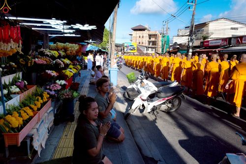 ภาพ No.248825:วันที่ 20 กันยายน พ.ศ. 2568 พิธีอัญเชิญรูปหล่อหลวงปู่วัดปากน้ำ ภาษีเจริญ จากวัดมงคลนิมิตร พระอารามหลวง เพื่อประดิษฐาน ณ วิหารพระมงคลเทพมุนี (สด จนฺทสโร)  ศูนย์ปฏิบัติธรรมภูเก็ต จ.ภูเก็ต