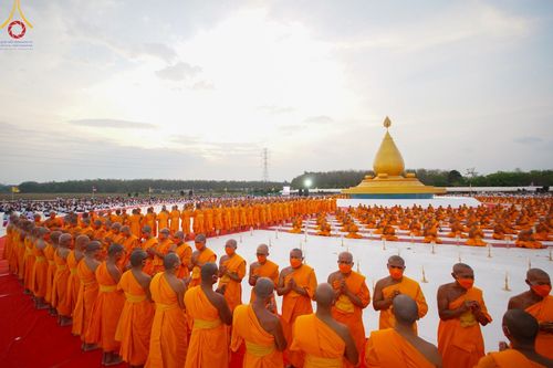 ภาพ No.129451:พิธีประดิษฐานพระบรมสารีริกธาตุ ณ มหารัตนะเจดีย์สิริปทุมสวรรค์ ศูนย์ปฏิบัติธรรมภาคใต้ อ.บางกล่ำ จ.สงขลา วันที่ 10 มีนาคม พ.ศ.2567