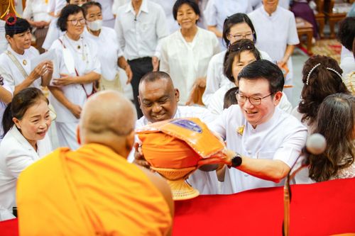 ภาพ No.162835:โครงการกฐินสามัคคีทั่วไทย 30,000 วัด บูชาธรรม 80 ปี หลวงพ่อธัมมชโย โดย คณะศิษยานุศิษย์วัดพระธรรมกาย ณ วัดโบสถ์บน จ.นนทบุรี วันที่ 19 ตุลาคม พ.ศ. 2567