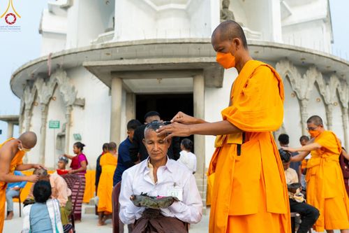 ภาพ No.127702:Photo Story ปฐมบรรพชาชาวพุทธมาร์มา Episode 2/5 วันที่ 6-7 กุมภาพันธ์ พ.ศ. 2567  โครงการบรรพชาครั้งประวัติศาสตร์ แห่งเทือกเขาจิตตะกอง  ครั้งแรกของชาวพุทธมาร์มา บังกลาเทศ บูชาธรรม 80 ปีหลวงพ่อธัมมชโย ณ วัดธัมจักร อรัญกุฏิ เมืองรัมการ์ คาร์กาชารี บังกลาเทศ