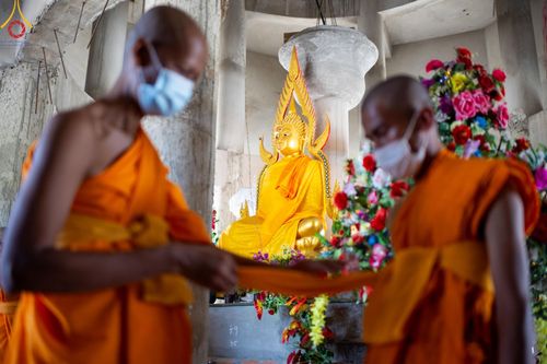 ภาพ No.130384:Photo Story ปฐมบรรพชาชาวพุทธมาร์มา Episode 3/5 วันที่ 9 กุมภาพันธ์ พ.ศ. 2567 ในโครงการบรรพชาสามเณร ครั้งแรกของชาวพุทธมาร์มา บังกลาเทศ ณ วัดธัมจักร อรัญกุฏิ เมืองรัมการ์ คาร์กาชารี บังกลาเทศ