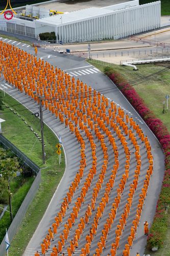 ภาพ No.89064:พิธีอัญเชิญรูปหล่อทองคำ  คุณยายอาจารย์มหารัตนอุบาสิกาจันทร์ ขนนกยูง เพื่อประดิษฐาน ณ มหาวิหารคุณยายอาจารย์ฯ เนื่องในวันครูผู้ค้นพบวิชชาธรรมกาย วันศุกร์ที่ 29 กันยายน พ.ศ. 2566