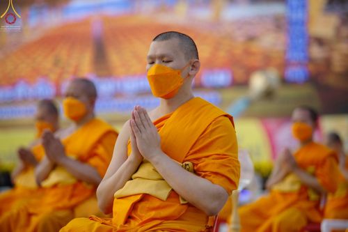 ภาพ No.75226:พิธีจุดประทีปถวายเป็นพุทธบูชา และบูชาธรรมมหาปูชนียาจารย์ ในโครงการธรรมยาตรากตัญญูบูชา มหาปูชนียาจารย์ พระมงคลเทพมุนี(สด จนฺทสโร) พระผู้ปราบมาร ปีที่ 11 ณ อนุสรณ์สถานลำดับที่ 7 สถานที่ขยายวิชชาธรรมกาย วัดพระธรรมกาย จ.ปทุมธานี วันที่ 31 มกราคม พ.ศ. 2566