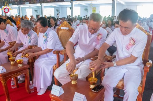 ภาพ No.295692:วันที่ 15 มกราคม พ.ศ. 2569 พิธีทอดผ้าป่าทำนุบำรุงศาสนสถาน ณ วัดโบสถ์บน ต.บางคูเวียง จ.นนทบุรี อนุสรณ์สถานลำดับที่ 4 สถานที่เกิดด้วยกายธรรม ในโครงการธรรมยาตรา กตัญญูบูชา มหาปูชนียาจารย์ พระมงคลเทพมุนี(สด จนฺทสโร) พระผู้ปราบมาร อนุสรณ์สถาน 7 แห่ง ปีที่ 14