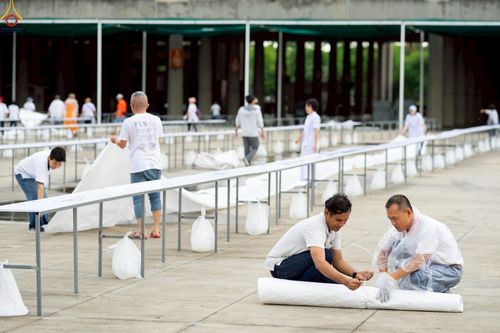 ภาพ No.225244:วันที่ 20 - 27 เมษายน พ.ศ. 2568 "ภาพแห่งความปลื้มที่ไม่มีวันจบ" คณะสงฆ์สามเณร เจ้าหน้าที่ และสาธุชน ร่วมแรงร่วมใจกันเตรียมงานและเก็บงาน เพื่อวันคุ้มครองโลก พิธีถวายมหาสังฆทานคณะสงฆ์ 40,000 กว่าวัดทั่วประเทศ