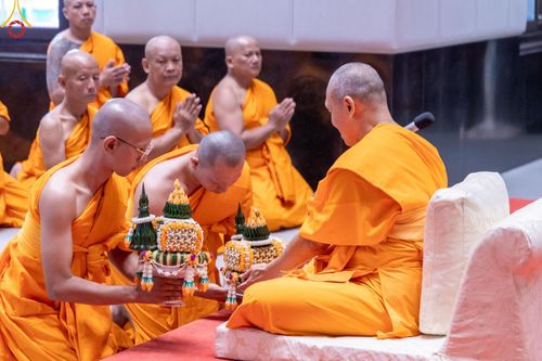ภาพ No.156852:พิธีบรรพชาอุปสมบท ธรรมทายาท โครงการอุปสมบทหมู่บูชาธรรมครบรอบ 107 ปี วันครูผู้ค้นพบวิชชาธรรมกาย ณ โบสถ์พระไตรปิฏก วัดพระธรรมกาย วันเสาร์ที่ 14 กันยายน พ.ศ. 2567