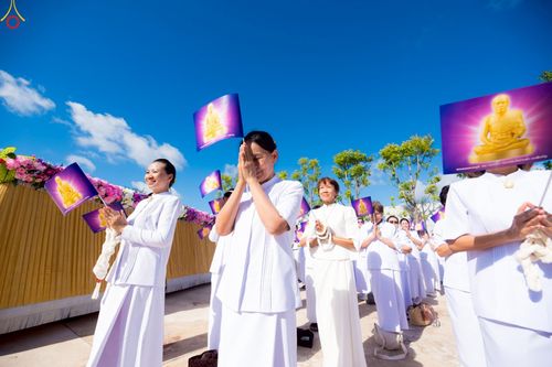 ภาพ No.248907:วันที่ 20 กันยายน พ.ศ. 2568 พิธีอัญเชิญรูปหล่อหลวงปู่วัดปากน้ำ ภาษีเจริญ จากวัดมงคลนิมิตร พระอารามหลวง เพื่อประดิษฐาน ณ วิหารพระมงคลเทพมุนี (สด จนฺทสโร)  ศูนย์ปฏิบัติธรรมภูเก็ต จ.ภูเก็ต