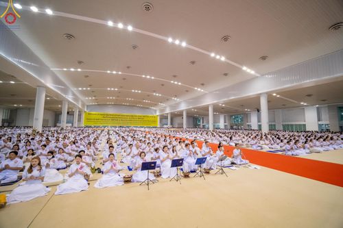 ภาพ No.154687:พิธีทอดผ้าป่าสมทบกฐินวัดพระธรรมกาย และสมทบกฐิน 30,000 วัดทั่วไทย ครั้งที่ 2 ณ สภาธรรมกายสากล วัดพระธรรมกาย วันอังคารที่ 17 กันยายน พ.ศ. 2567