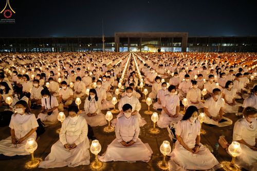 ภาพ No.75302:พิธีจุดประทีปถวายเป็นพุทธบูชา และบูชาธรรมมหาปูชนียาจารย์ ในโครงการธรรมยาตรากตัญญูบูชา มหาปูชนียาจารย์ พระมงคลเทพมุนี(สด จนฺทสโร) พระผู้ปราบมาร ปีที่ 11 ณ อนุสรณ์สถานลำดับที่ 7 สถานที่ขยายวิชชาธรรมกาย วัดพระธรรมกาย จ.ปทุมธานี วันที่ 31 มกราคม พ.ศ. 2566
