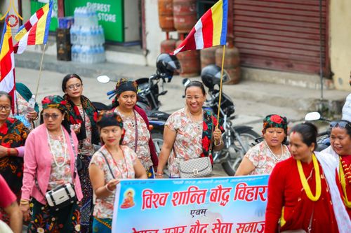 ภาพ No.317049:วันเสาร์ที่ 28 มีนาคม พ.ศ.2569 ธรรมยาตราจาริก ณ ซุ้มประตูลุมพินีเกต(Lumbini Gate) ประเทศเนปาล