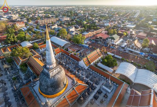 ภาพ No.311208:วันเสาร์ที่ 28 กุมภาพันธ์ พ.ศ. 2569 พิธีตักบาตรพระมหากุศล 11,250 รูป เฉลิมฉลอง 1,250 ปีศรีธรรมราชเจดีย์ สู่มรดกโลก ณ ถนนราชดำเนิน บริเวณหน้าวัดพระมหาธาตุวรมหาวิหาร อ.เมือง จ.นครศรีธรรมราช