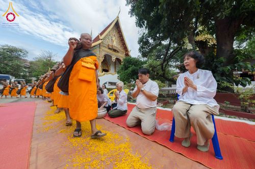 ภาพ No.329126:วันเสาร์ที่ 16 พฤษภาคม พ.ศ.2569 ธรรมยาตรา เดินดูดวงขึ้นดอยฉลองแชมป์บาลี วัดบ้านขุน อำเภอฮอด จังหวัดเชียงใหม่