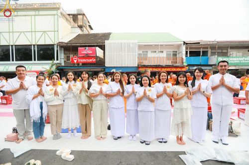 ภาพ No.126276:พิธีทำบุญเมืองนครราชสีมา ฉลอง 556 ปี ตักบาตรพระ 10,000 รูป ในวันเสาร์ที่ 2 มีนาคม พ.ศ.2567 ณ อนุสาวรีย์ท้าวสุรนารี จ.นครราชสีมา จัดโดย คณะสงฆ์จังหวัดนครราชสีมา ร่วมกับสำนักงานจังหวัดนครราชสีมา