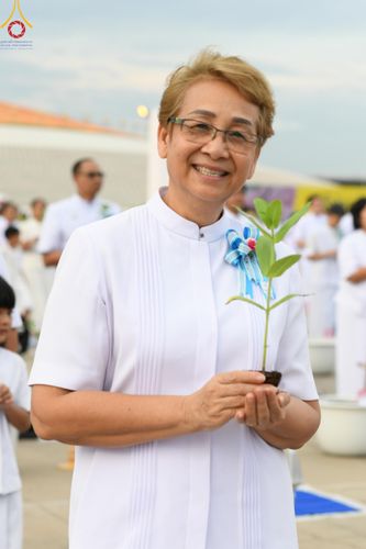 ภาพ No.160436:พิธีปลูกต้นทรัพย์บานชื่น ณ ลานธรรม พระมหาธรรมกายเจดีย์ วัดพระธรรมกาย จ.ปทุมธานี วันพฤหัสบดีที่ 10 ตุลาคม พ.ศ. 2567